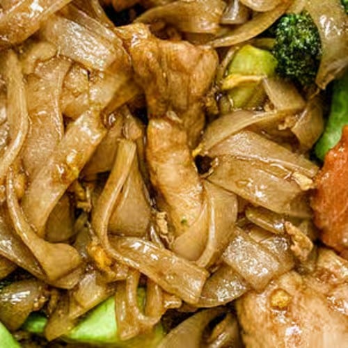 Pad See Eaw Dinner.